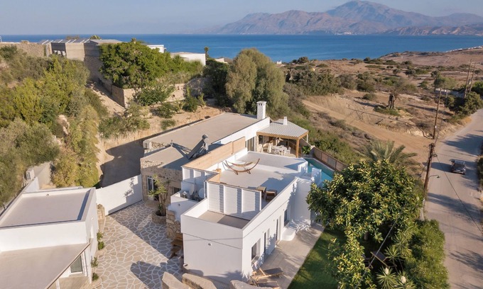 Faistos Villa | Villa Camping with private swimming pool near Komos beach ,Matala