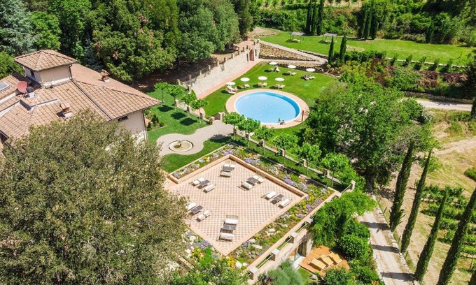 Radda in Chianti Hotel | Villa Campomaggio Resort & SPA