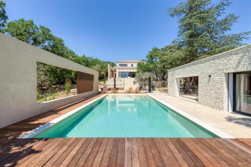 Cabrieres-d'Avignon Villa | Villa Capra Luberon