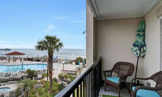 North Topsail Beach Condo | Villa Capriani 2 bed/2 bath condo in Villa Capriani