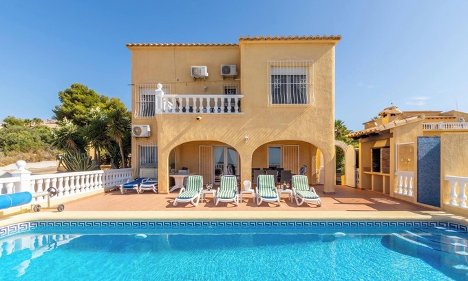 Cumbre del Sol Villa | Villa "Casa Maravilla" with Mountain and Sea Views and Private Pool