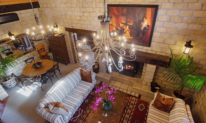 Katikati House | ‘Villa Casa Maria’ Luxury Tuscan Villa