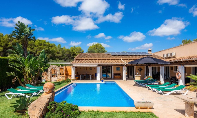 Portocolom Villa | Villa 'Casa Toni' with Pool & Wi-Fi