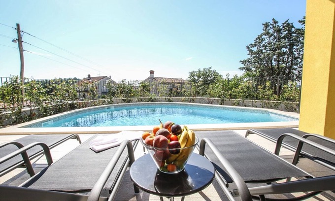 Mugeba Villa | Villa Cecilia with Private Pool near Poreč