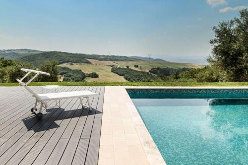 Seggiano Villa | Villa Chiugi by PosarelliVillas