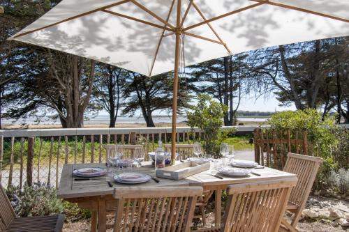 Ile-d'Aix Villa | Villa Clocomi - typique de l'ile d'aix vue mer