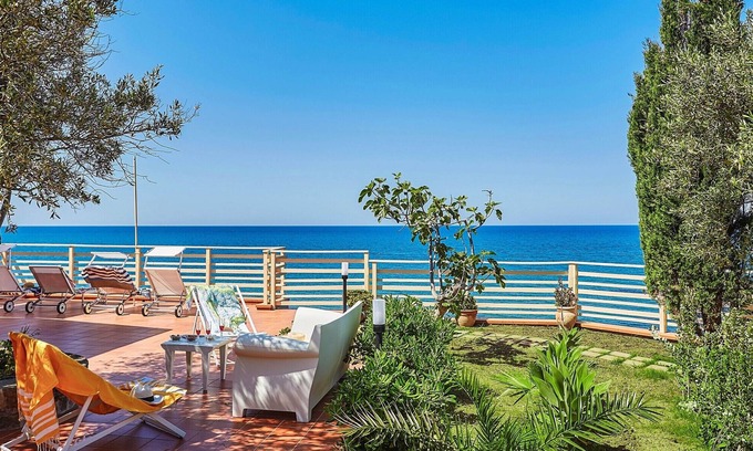 Cefalu Villa | Villa 'Coda Di Volpe Sul Mare' with Sea View, Wi-Fi and Air Conditioning