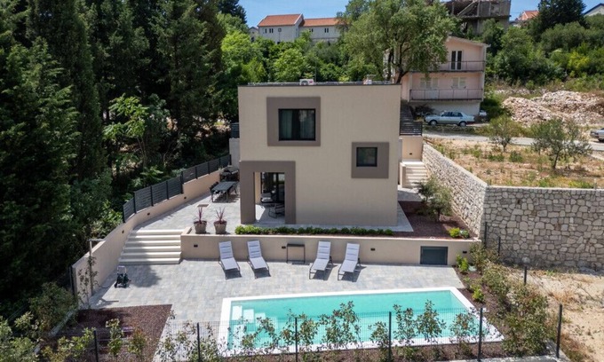 Kremena Villa | Villa D Cube by Villas Guide