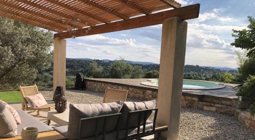 Lorgues Villa | Villa de Charme magnifique vue Panoramique et Piscine