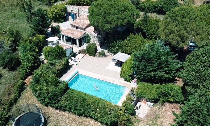 Bedarieux Villa | Villa des Amandes, magnificent holiday home with private pool for 10 people in the south of France.