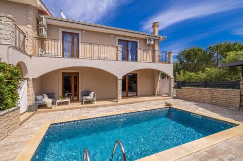 Milohnici Villa | Villa Dijana East