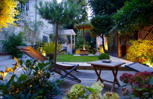 Auteuil Bed & Breakfast | Villa du Square, Luxury Guest House