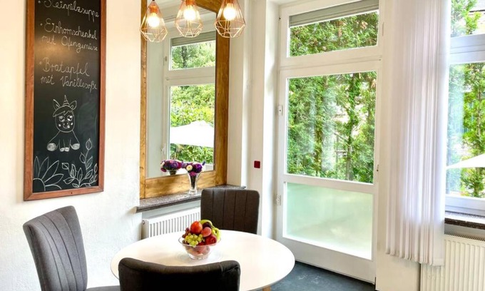 Goslar Apartment | Villa Einhorn: Altstadt Loft mit privater Terrasse
