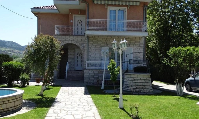 Ioannina Town Centre House | Villa Elena, a spacious house for families or groups in EPIRUS