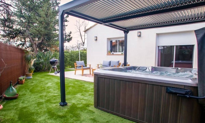 La Valette-du-Var House | Villa en Provence Avec Jacuzzi®