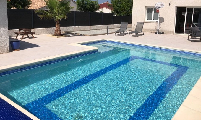 Le Boulou Other | Villa Entre mer et Montagne Avec Belle vue sur les Albères