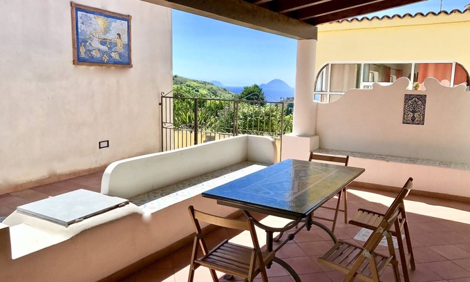 Quattropani Villa | VILLA EOLIA Wind's house