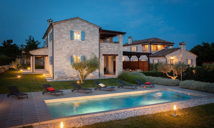 Mofardini Villa | Villa Exuma with Pool II