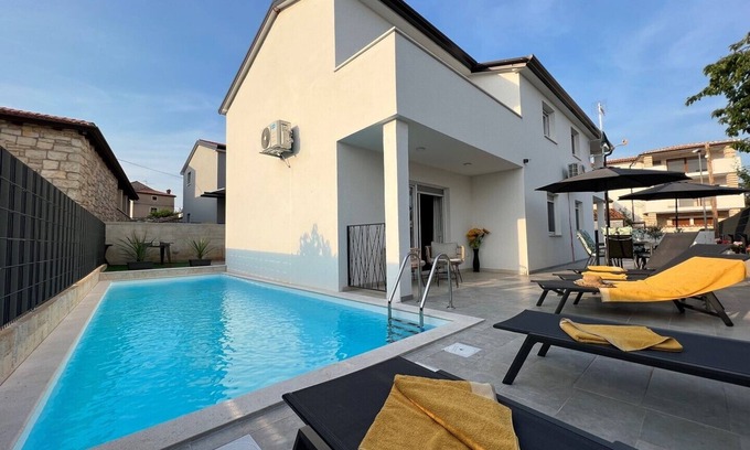 Fiorini Villa | Villa Fiorini near Novigrad