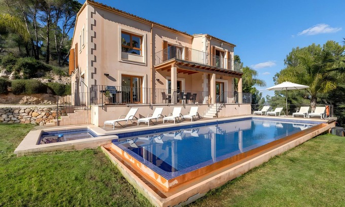 Felanitx Villa | Villa 'Foners' with Sea View, Wi-Fi and Air Conditioning