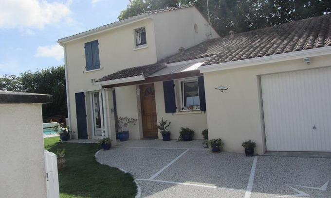 Saint-Georges-de-Didonne Villa | Villa Dans Impasse Tranquille à 500 m Centre Ville Saint-georges DE Didonne