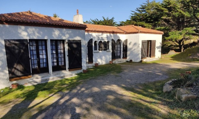 Saint-Gilles-Croix-de-Vie Villa | VILLA 160 m2 50 m from the BEACH, Panoramic view of Port la Vie, wooded park