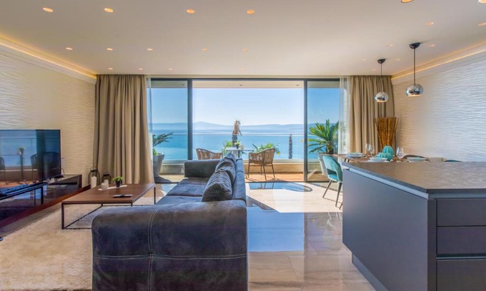 Selce Apartment | VILLA FRAN - DELUXE SEA VIEW SUITE with balcony and private terrace # 2