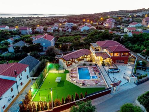 Vir Villa | Villa Frenky ZadarVillas