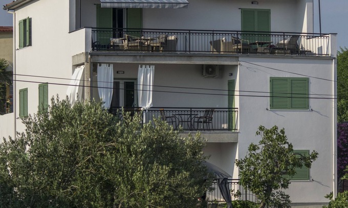 Pirovac Apartment | Villa Gambera