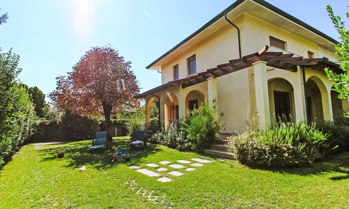 Forte dei Marmi House | Villa Gino by Interhome