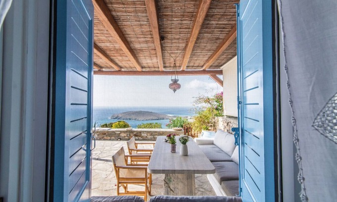 Agios Ioannis House | Villa Belvedere - a unique view family house