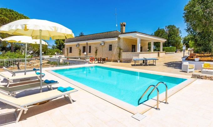 Carovigno Villa | Villa Guglielmo by Villa Plus