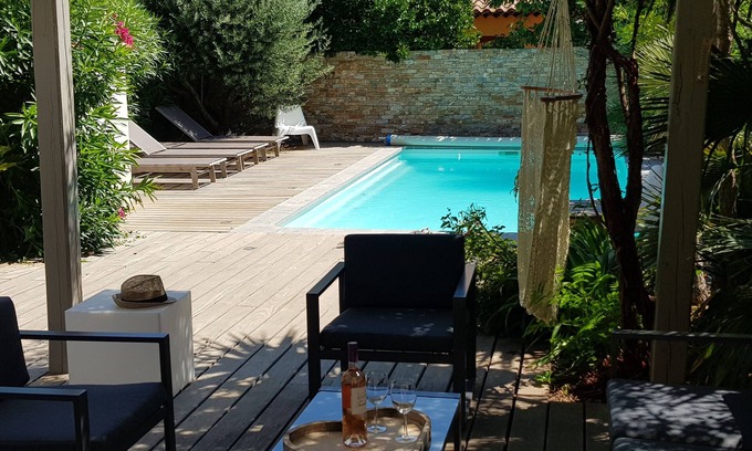 Miramar House | Villa heated pool 100m beach, 20 m from the port, terrace, Seaside, air conditioning