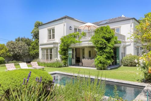 Alphen House | Villa High Court and Cottage
