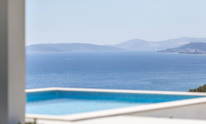 Podstrana Villa | Villa Horizon SAVE 20 percent on Split-villas com