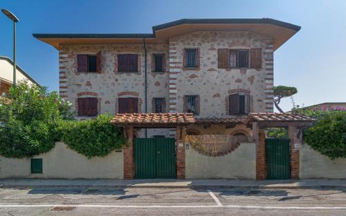 Lido di Camaiore Bed & Breakfast | Villa Il Fortino