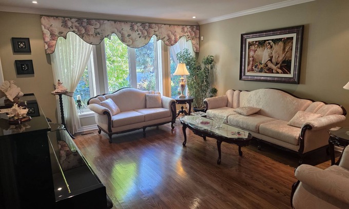 Kirkland House | Villa in Kirkland