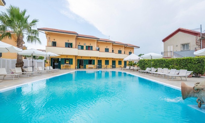 Laura Villa | Villa in Paestum near Golden Sand Beach