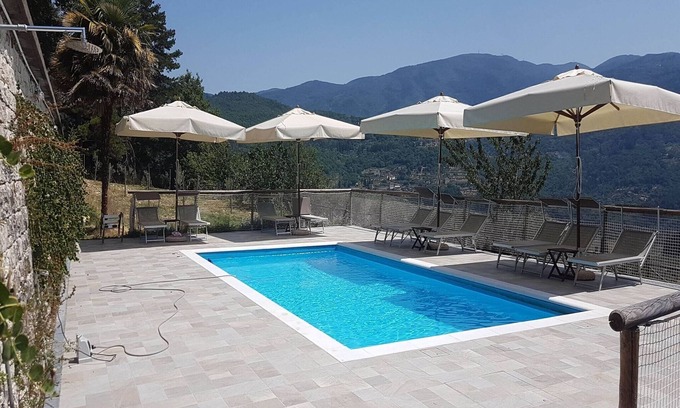 Pelago House | Villa in Pelago near Beach & Golf