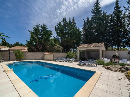 La Courbe Villa | Villa in Pouzols with Private Pool & Vineyards