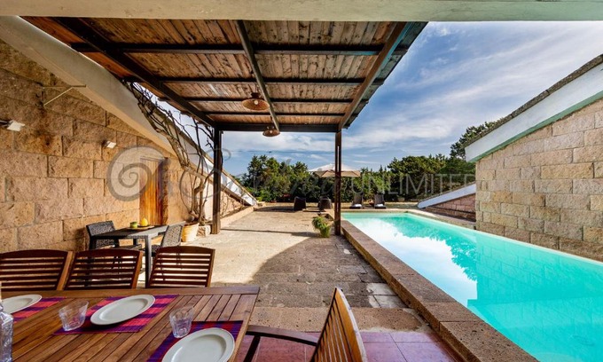 La Pelosa Villa | Villa in Stintino: Lisbeth