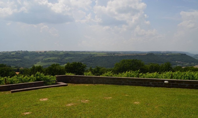 Corbara Other | Villa in Umbria with private pool in beautiful position, perfect position to explore Tuscany and Umb