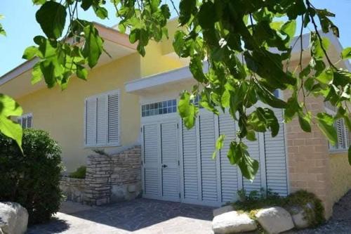 Torre Specchia Ruggeri House | Villa Incoronata