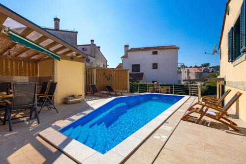 Borik Villa | Villa Ivona with heated pool in Rovinj
