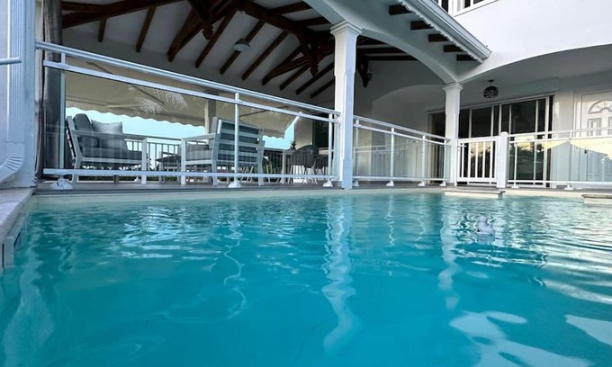 Petit-Bourg Villa | VILLA JASMIN : EXCEPTIONNELLE !