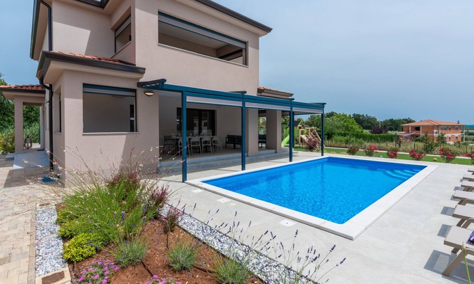 Kadumi Villa | Villa Karina Near Poreč