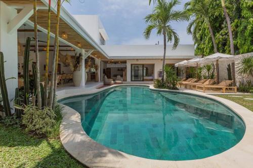 Central Seminyak Villa | Villa Kiara our Paradise in Seminyak 5 bedrooms 12m private pool