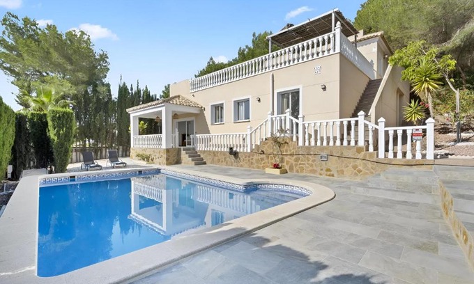 Pilar de la Horadada Villa | Villa KIP, private pool & jacuzzi surrounded by nature