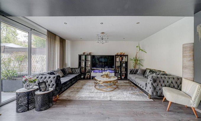 Rosny-sous-Bois Villa | VILLA KOZY