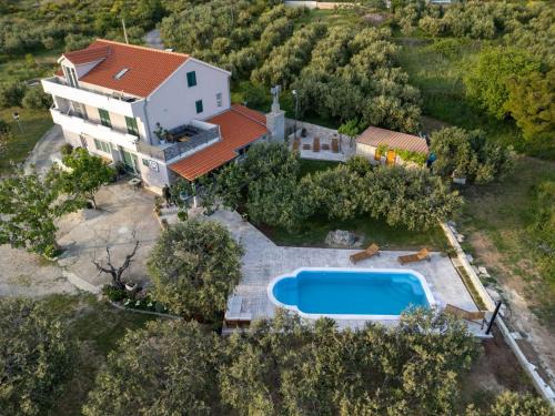 Mravince Villa | Villa Kucine Olives Garden